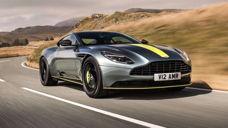 Az egyetlen V12-es DB11, az Aston Martin DB11 AMR út közben fotózva