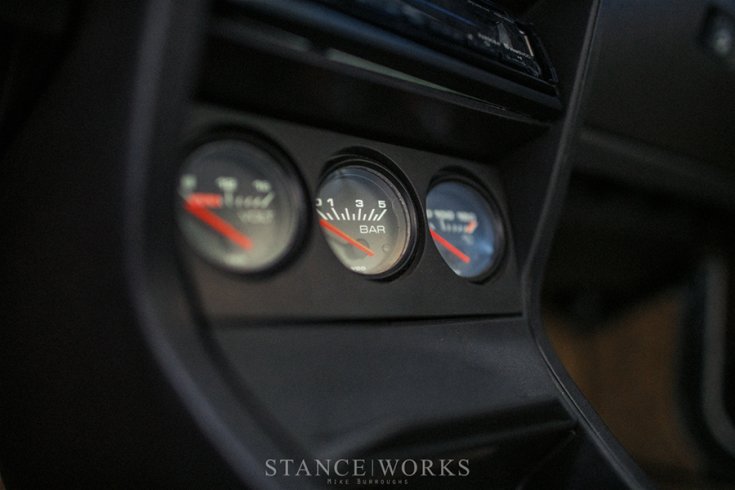 1981-es Audi B2 4000 5+5 tuning műszerek