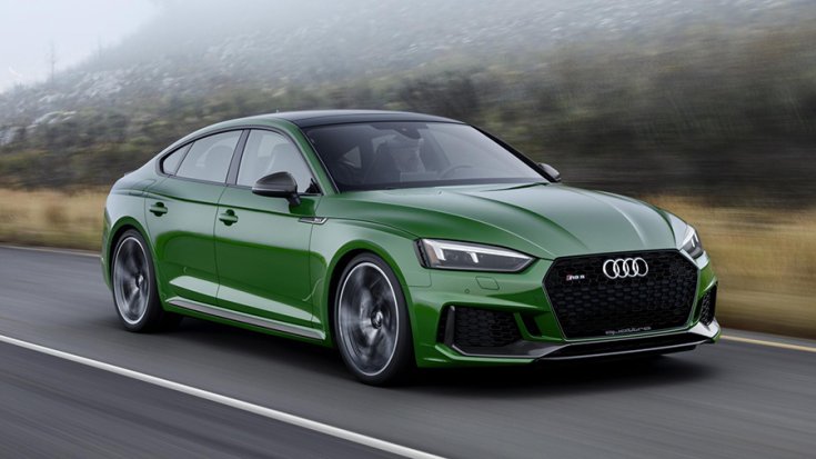 Audi RS5 menet közben