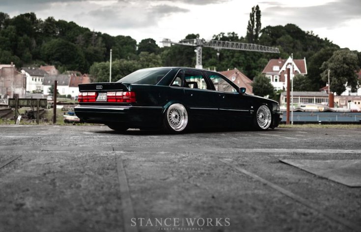 Audi V8 stance