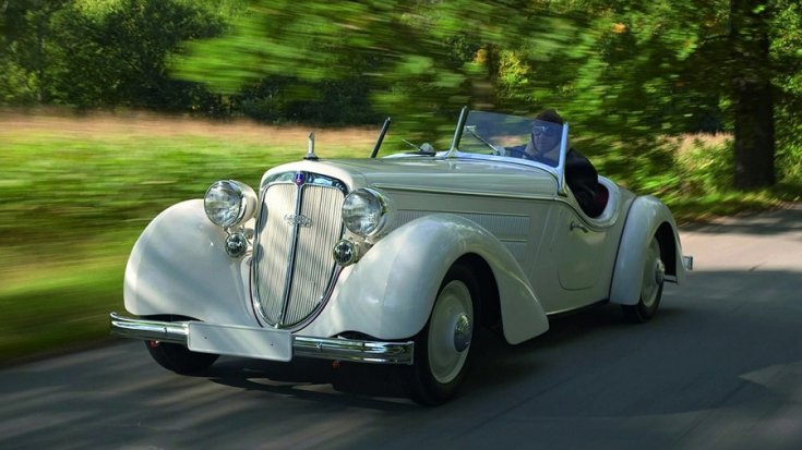 1937 Audi 225 Roadster, elölnézet, oldalnézet, balról, mozgásban
