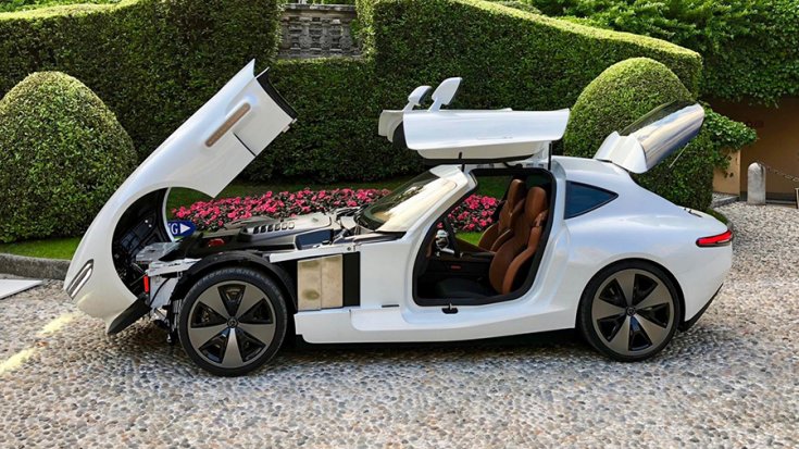 Az Austro Daimler ADR 630 Shooting Grand oldalról nyitott ajtókkal