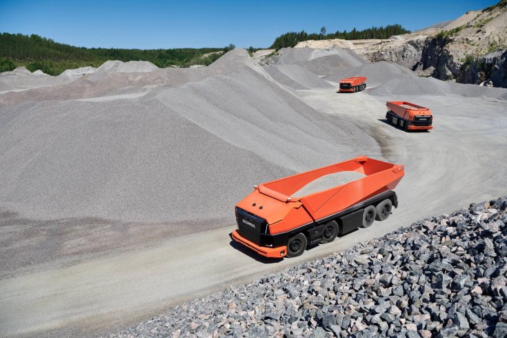 3 Scania AXL Concept munka közben egy bányában