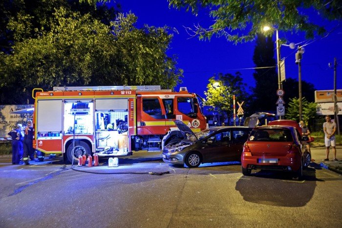 Balesetben megsérült járművek Kispesten