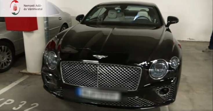 Bentley Continental szemből