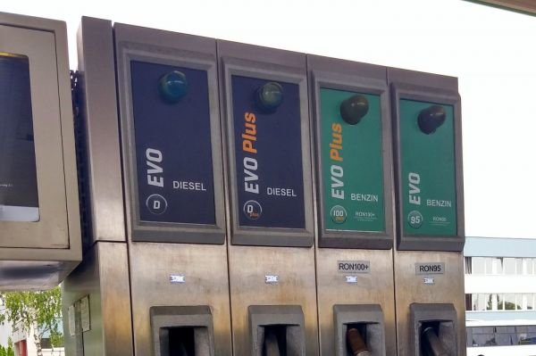 A gázolaj átlagára 402 forint lesz a magyar benzinkutakon