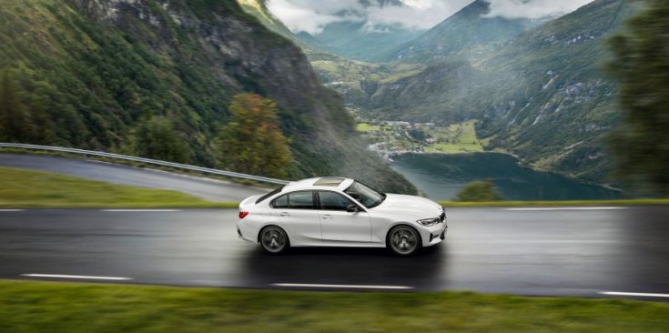 BMW 3 limuzin