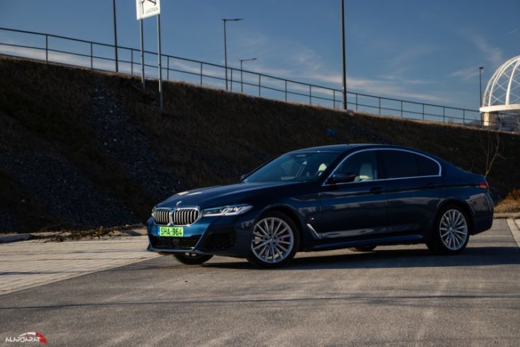 bmw-530e-teszt-alapjárat