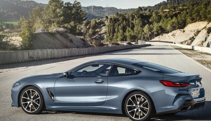 BMW 8-as sorozat bal oldal