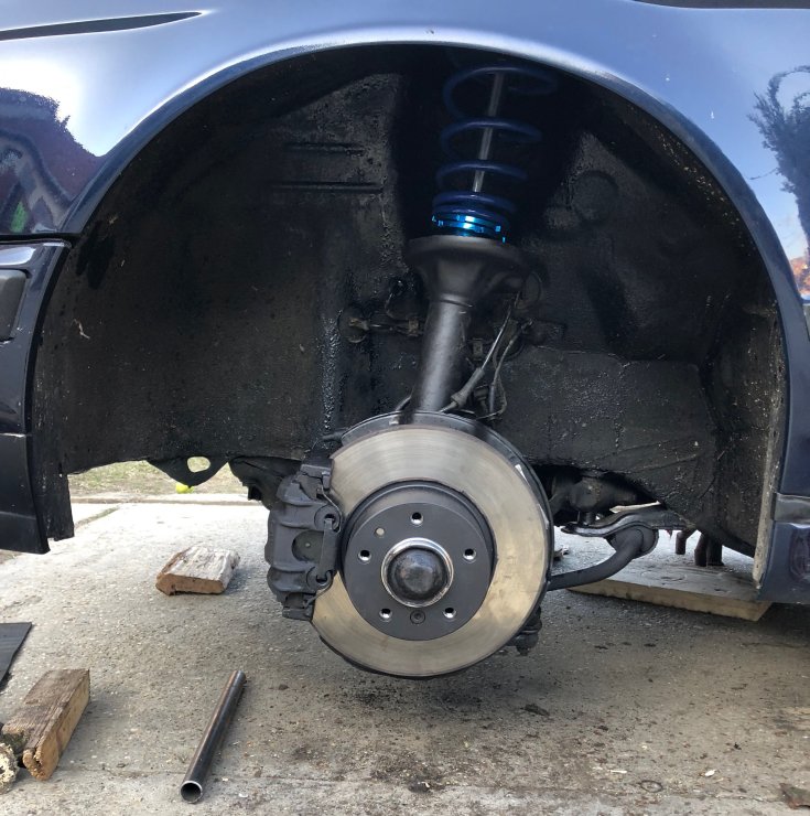 BMW E34 coilover csere