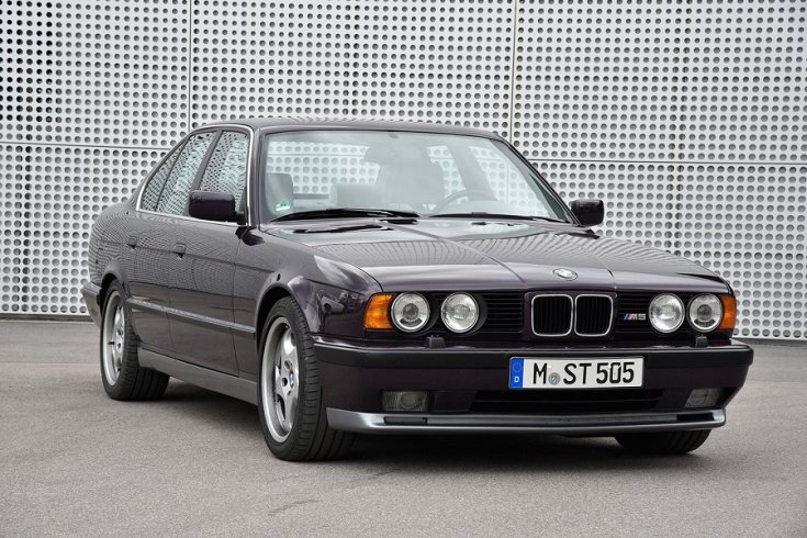 BMW M5 E34