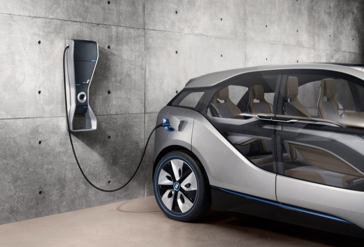 elektromos BMW i3 töltés