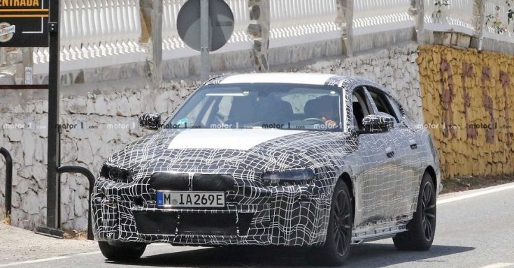 BMW i4 matricázva