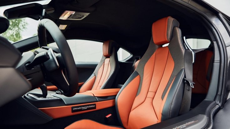 BMW i8 kupé utastér