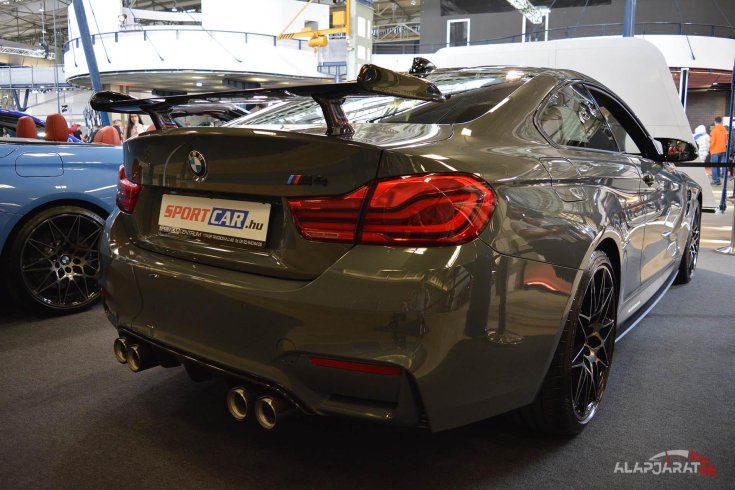 2018-as BMW M4