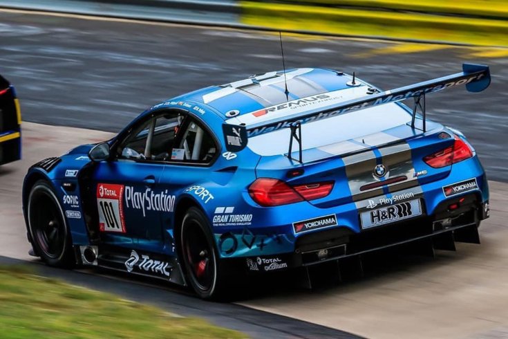 BMW M6 GT3 a Nürburgringen hátulról