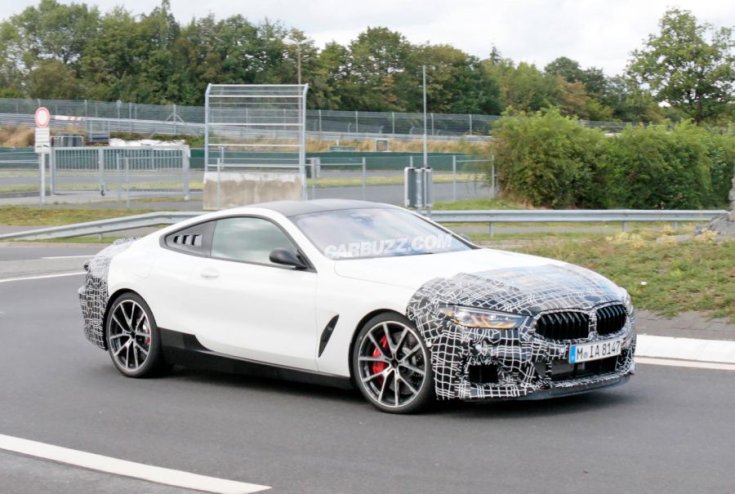 álcázott BMW