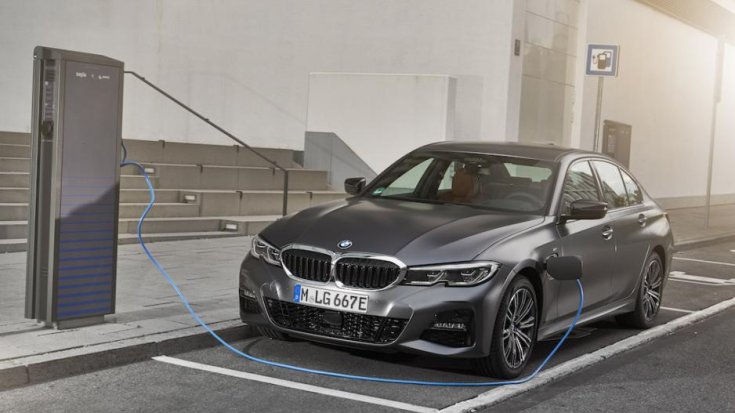 BMW 330e plug-in hibrid