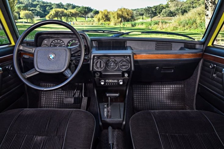 BMW E12 belső