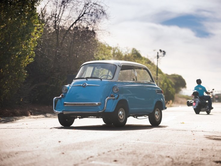 1957 BMW 600 Isetta, kék, elölnézet, oldalnézet, balról