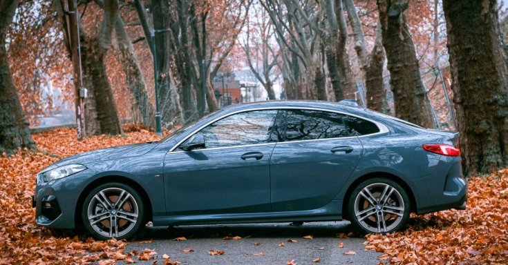 BMW oldalról