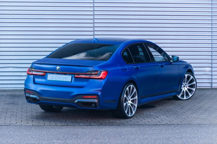 Tuningolt BMW 745Le xDrive oldalról