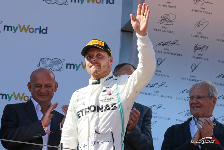 Valtteri Bottas az Osztrák Nagydíj dobogóján