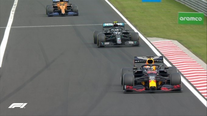 Bottas és Verstappen küzdelme a 2. helyért