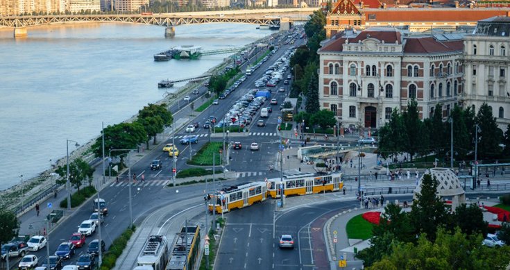 Budapesti forgalom madártávlatból