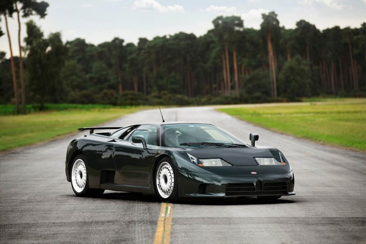 Bugatti EB110-es