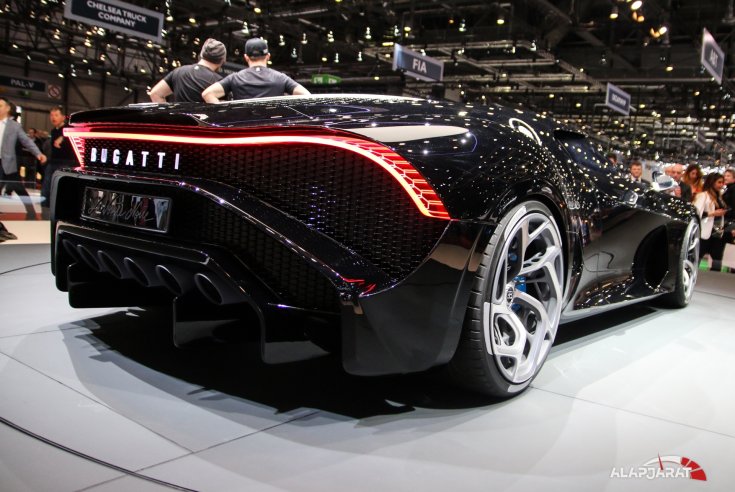 Bugatti La Voiture Noire hátulról