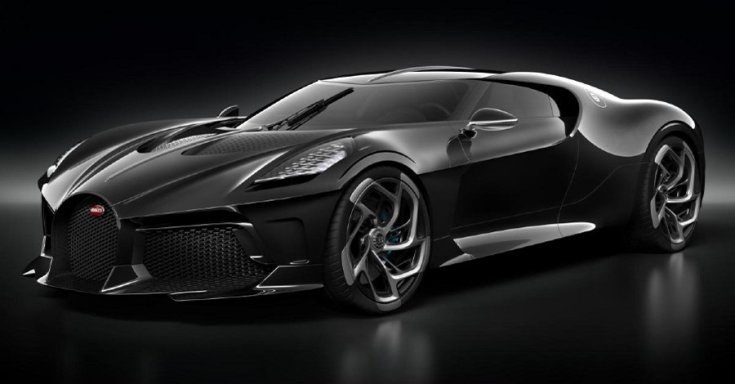 Bugatti La Voiture Noire oldalról fotózva