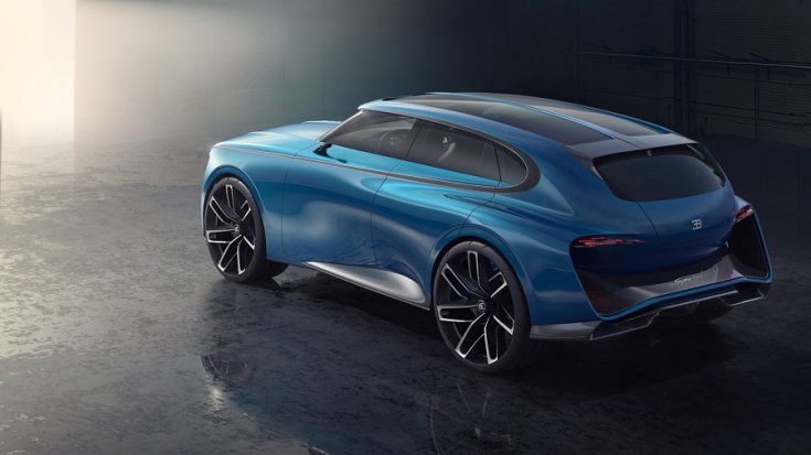 Bugatti SUV hátulja