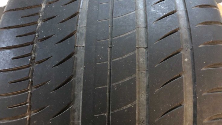 Bugatti Veyronhoz vásárolható gumiabroncs