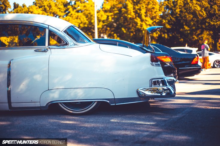 1950 Cadillac Series 52 Sedan amerikai autós találkozón hátsó rész