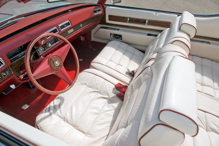 1976 Cadillac Eldorado, Bicentennial Edition, első üléssor és műszerfal, oldalnézet, balról