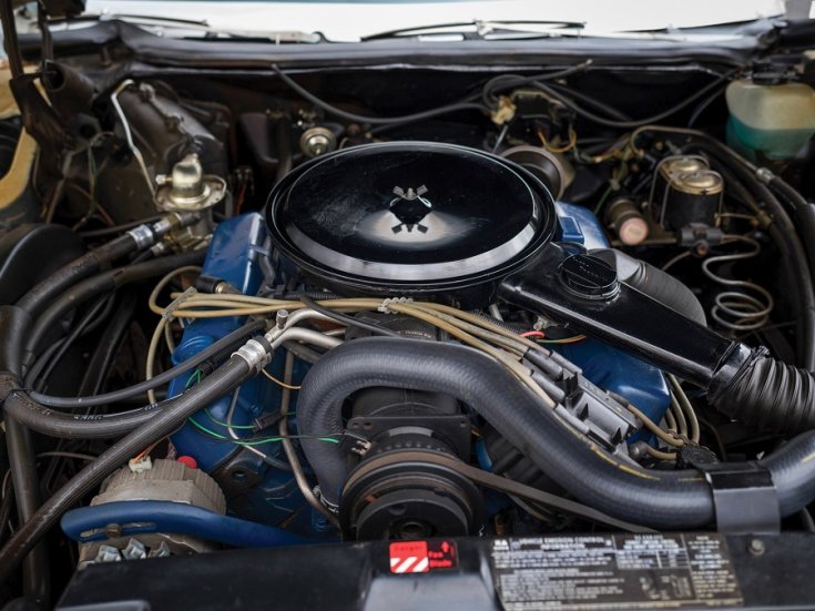 1976 Cadillac Eldorado, motortér, V8, felülnézet, elölnézet