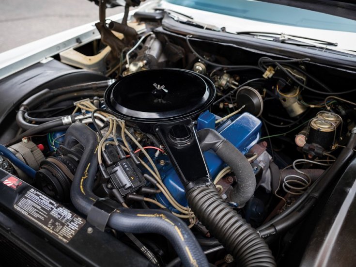 1977 Cadillac Eldorado, V8, motortér, elölnézet, oldalnézet, balról