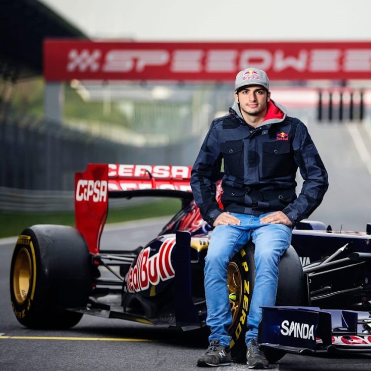 Carlos Sainz Jr debütáló évében a Toro Rosso csapatnál