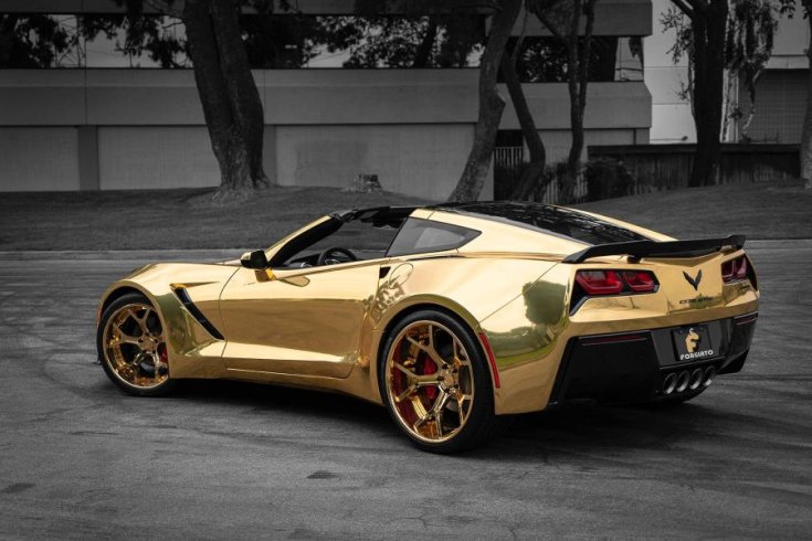 Aranyszínű Chevrolet Corvette C7 Convertible Widebody Kit