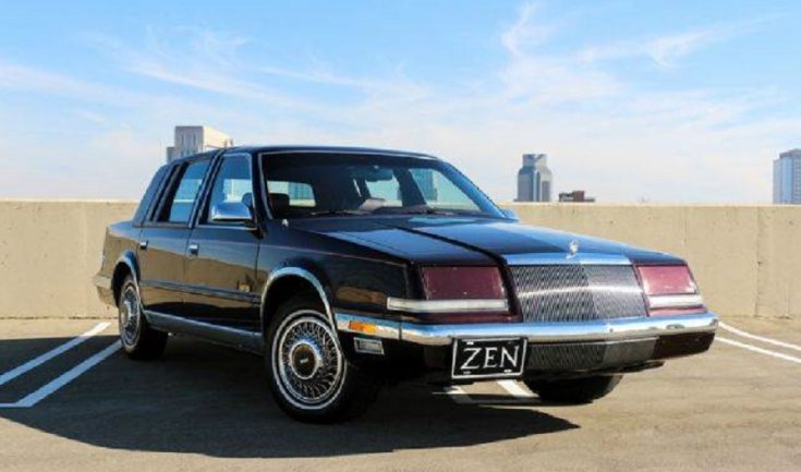 1989 1993 Chrysler Imperial, Fifth Avenue, bordó, youngtimer, veterán, oldalnézet, elölről, jobbról