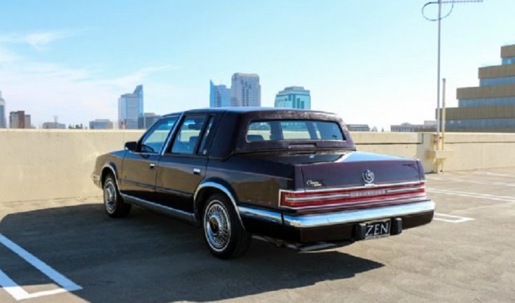1989 1993 Chrysler Imperial, Fifth Avenue, bordó, youngtimer, veterán, retrovasak, oldalnézet, hátulról, balról
