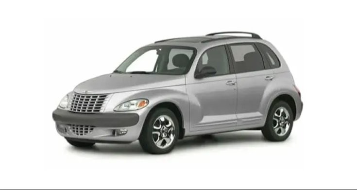 Chrysler PT Cruiser elölről negyvenöt fokból fotózva