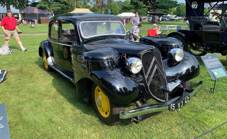 faszén üzemű Citroen 11 Berline