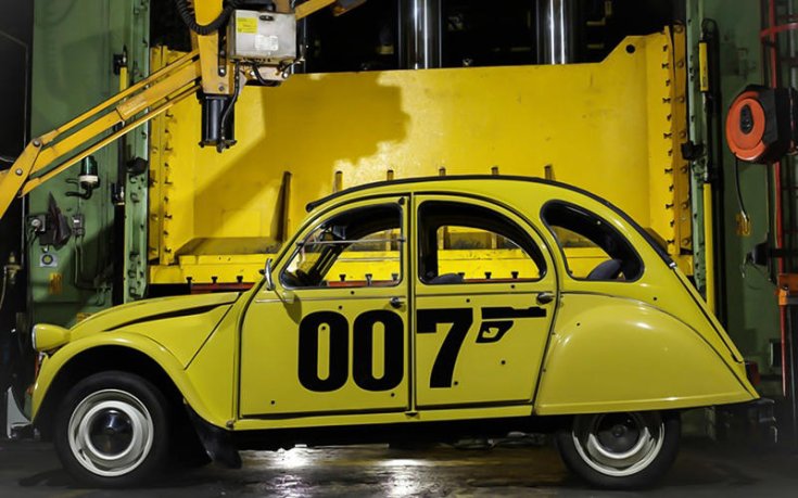 Citroën 2CV6 James Bond