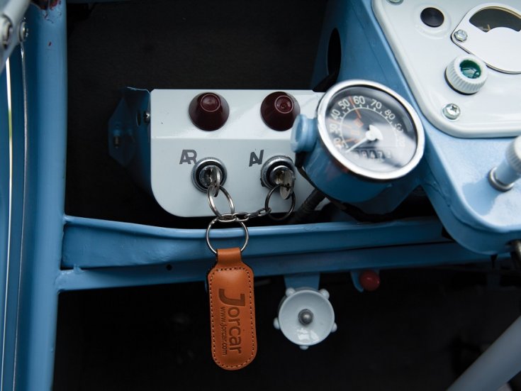 1964 Citroën 2CV Sahara 4x4, baba kék, műszerfal, elölnézet, oldalnézet, balra döntve