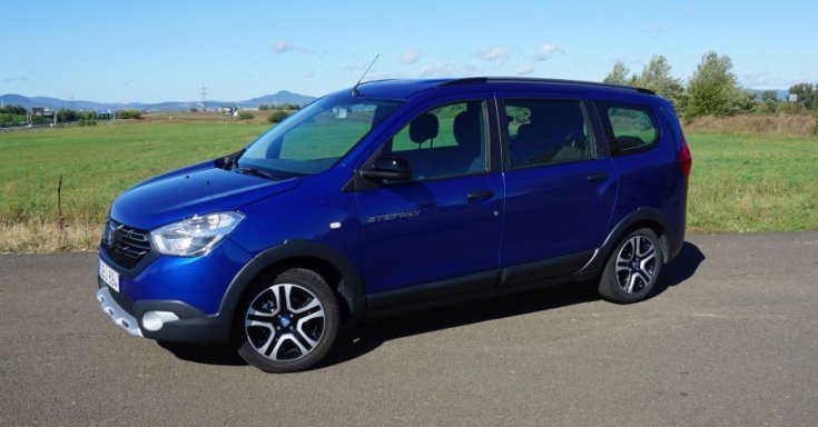 Dacia Lodgy TCe 130 oldalról