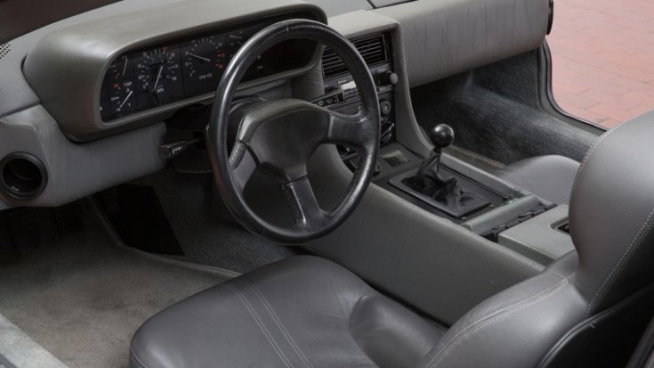 DeLorean DMC-12 beltér