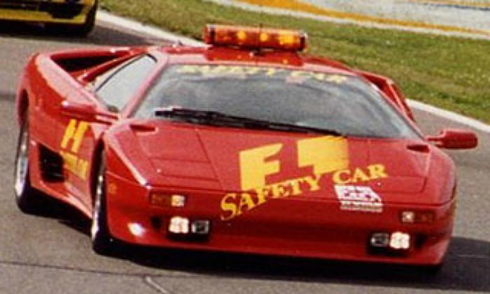 Lamborghini Diablo Safety Car elölről