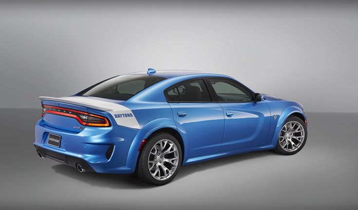 A Dodge Charger Daytona 50th Anniversary hátulról